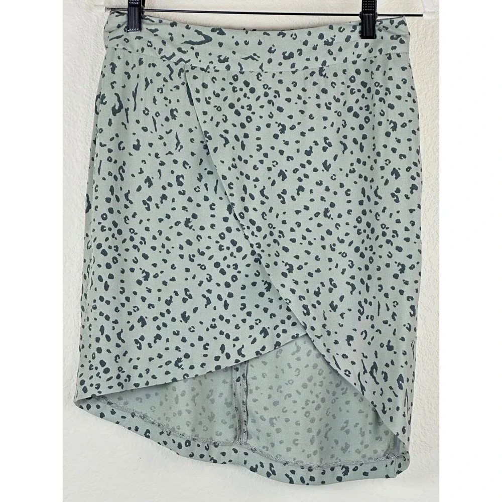 Michael Stars Faux Wrap Tulip Skirt S Sage Green Animal Print High Low Mini‎